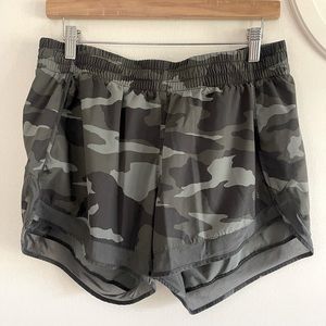 Camo Athleta Shorts, Size L, Great Condition, Super Comfy!